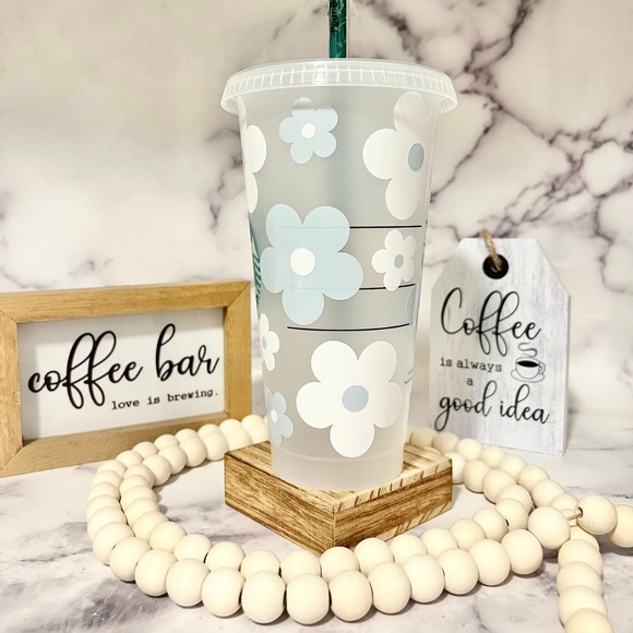 💘Powder Blue Retro Daisy Starbucks Cup💘 - Picture 3 of 4